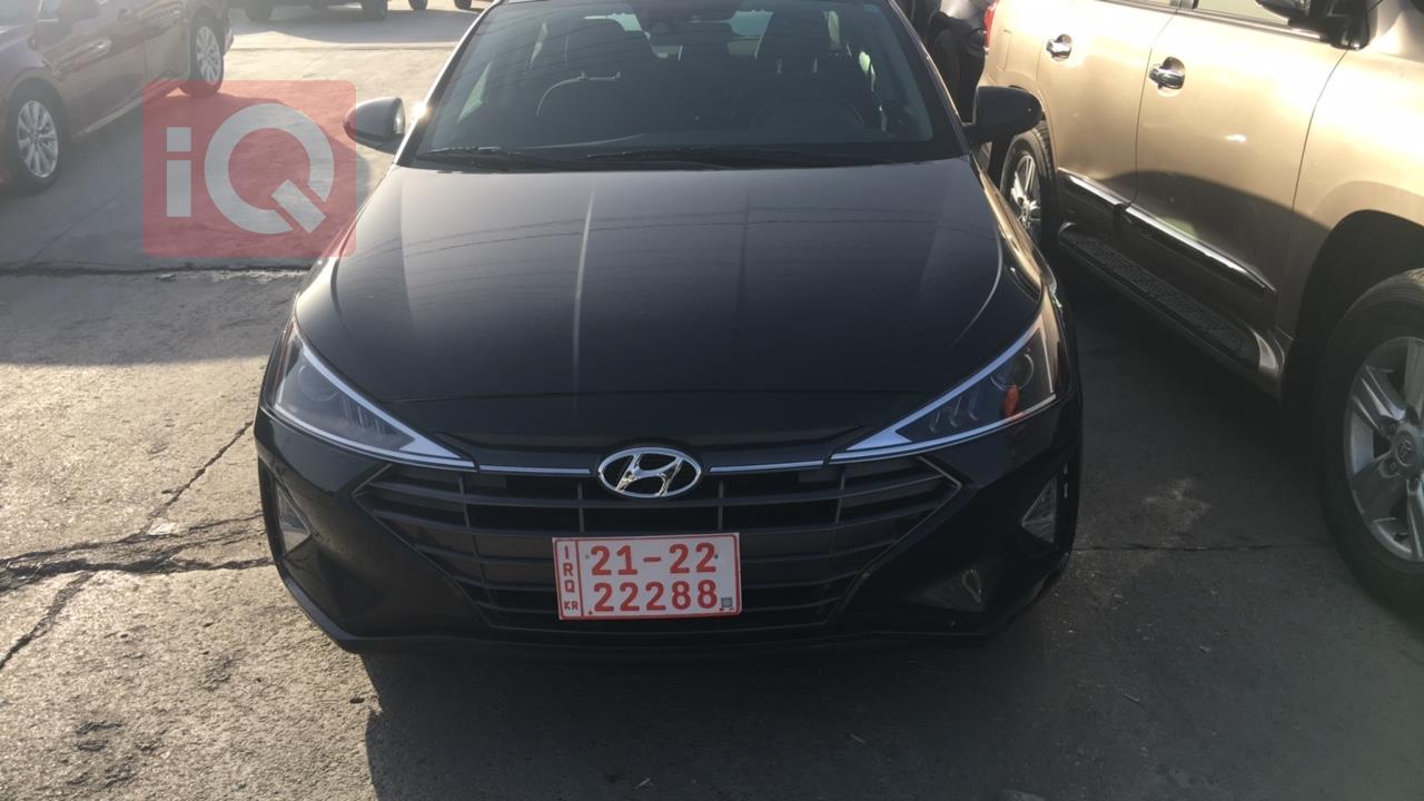 هیوندای ئەلەنترا